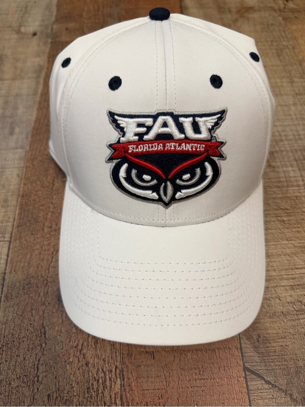 NWT FAU Baseball cap